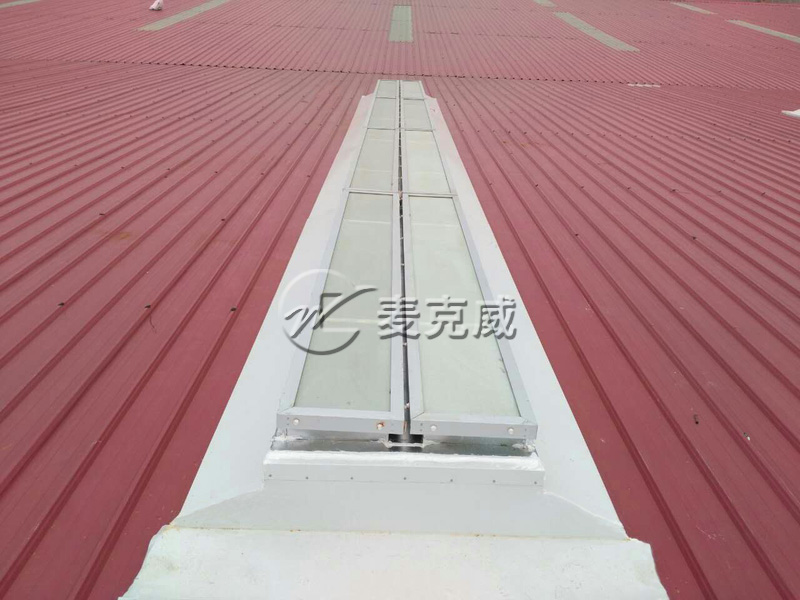 林肯萬峰林電梯制造基地—貴州一字型電動(dòng)采光排煙天窗 林肯萬峰林電梯制造基地—貴州一字型電動(dòng)采光排煙天窗