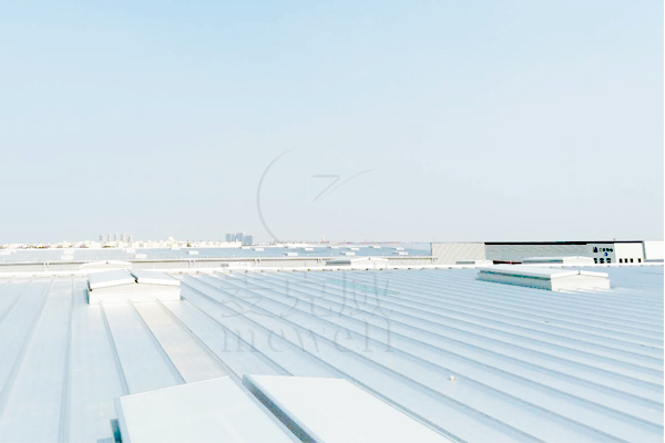 菜鳥物流運(yùn)營(yíng)中心——南昌三角型排煙天窗