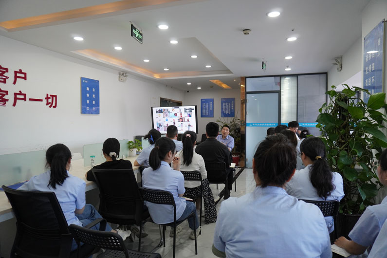 麥克威奮斗主題培訓(xùn)會1